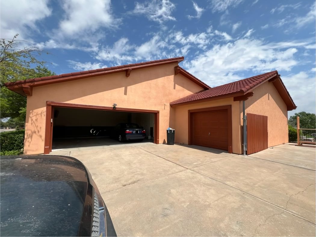 Garage exterior painting